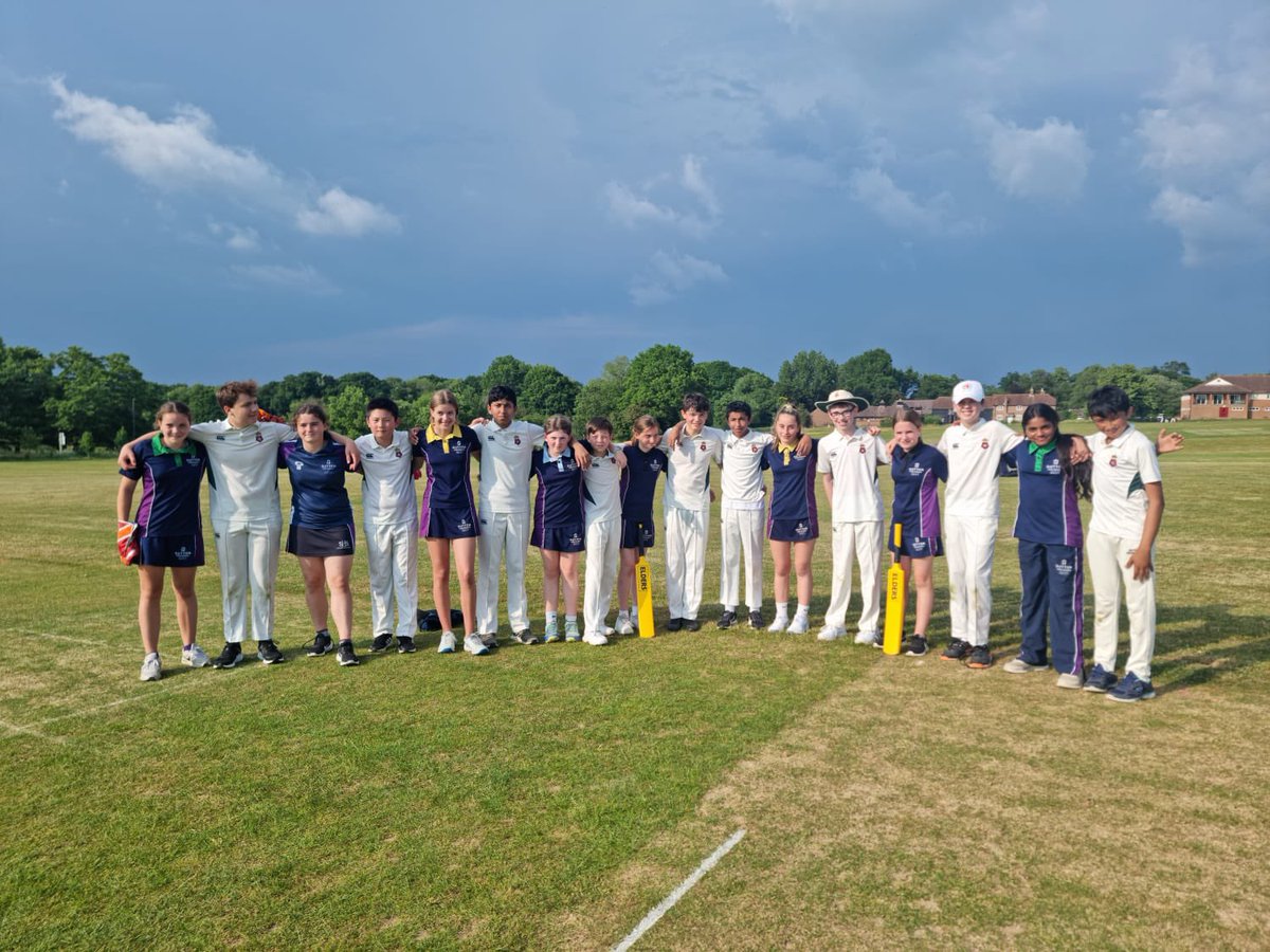 The 13D and E cricket teams played out some nail biting matches with Sutton High School this evening! Tremendous weather and inclusive, enjoyable cricket! @RGSGuildford @SuttonHighSport