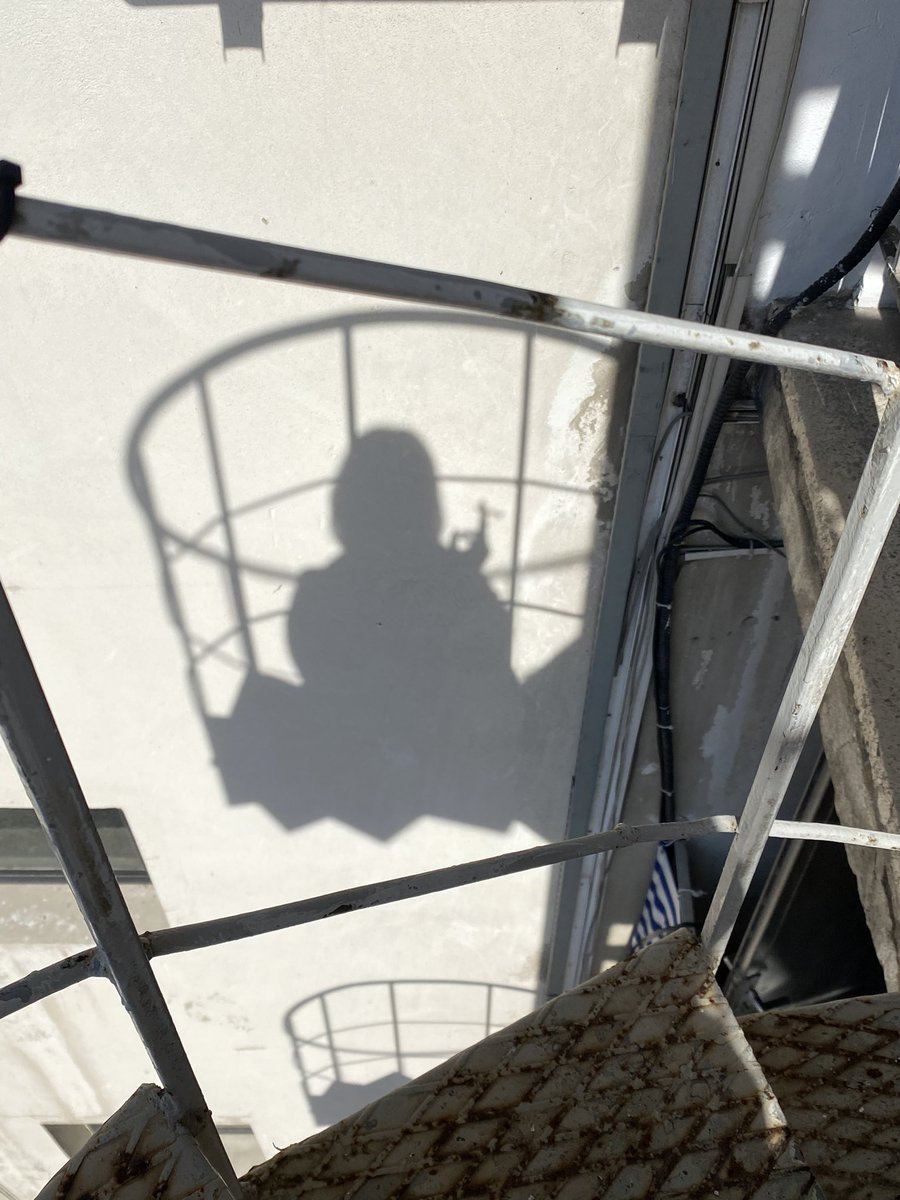 bugün yenigünün en yalnızı bendim...