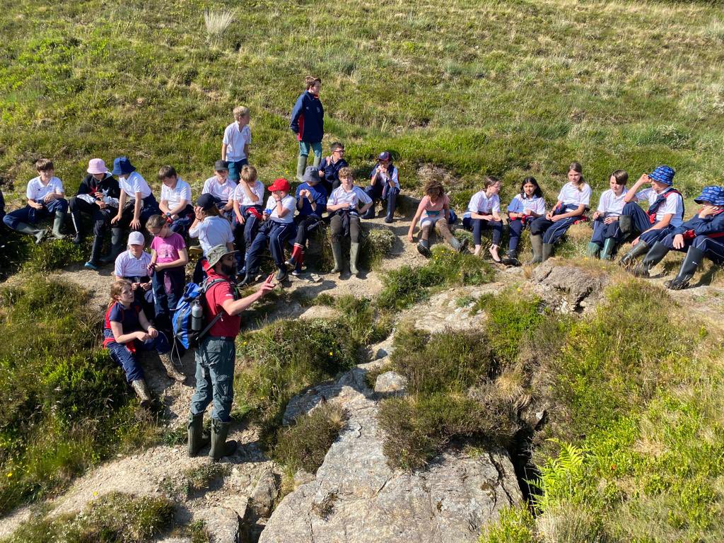 HeadatHawthorns's tweet photo. Year 7 Geography Field Trip is underway. Pupils have had a good walk around the Pinkery Centre. https://t.co/x6fRvbvGEC