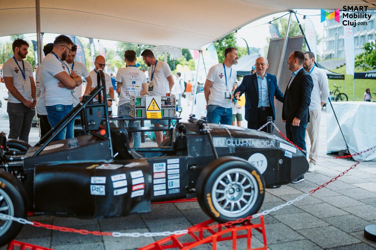 cvovidiu's tweet photo. Smart Mobility Cluj 2023 - The biggest event îin Romania for promoting sustainable solutions for the mobility in cities 
@Emil_Boc 
#smartmobilty #sustainablemobility #ClujNapoca #Romania #EUGreenDeal
#MissionCities #EUfunds #priorities #CIIC https://t.co/hN8xziIavV