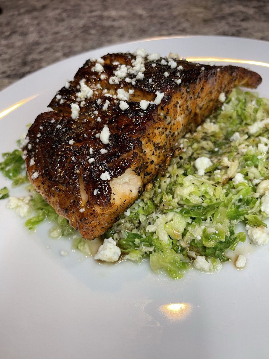 Chefnorm's tweet photo. Nice light and healthy lunch.  shaved Brussels sprouts with Cajun salmon topped with some blue cheese crumbles 

#chefnorm #chefnormscatering https://t.co/m40TATet9x