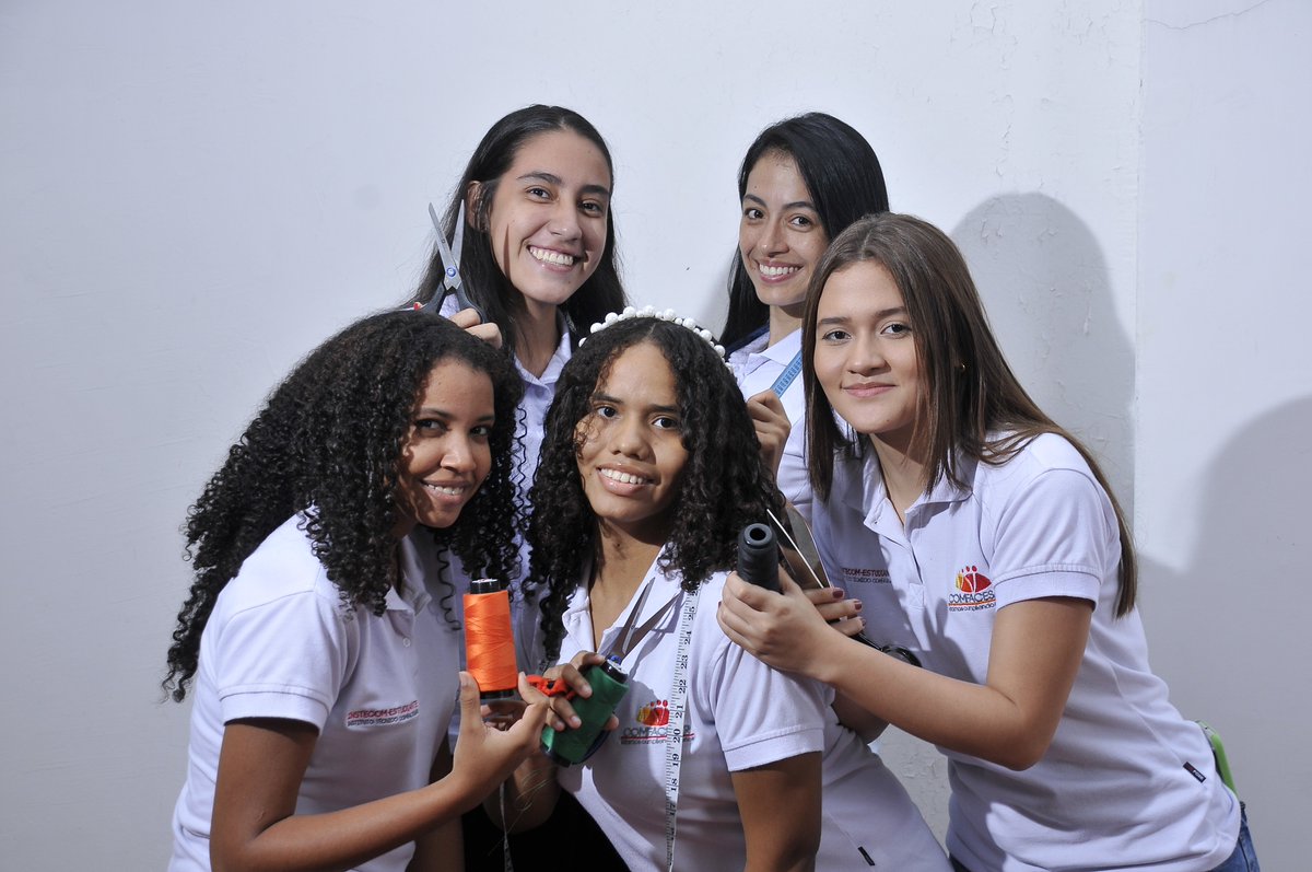 comfacesar's tweet photo. ☀️ ¡Feliz martes!

Proyéctate para el futuro. Conoce hoy nuestros programas de formación en #INSTECOM

Aquí: https://t.co/VCutXpF4uL https://t.co/ZgkplZ1D7N