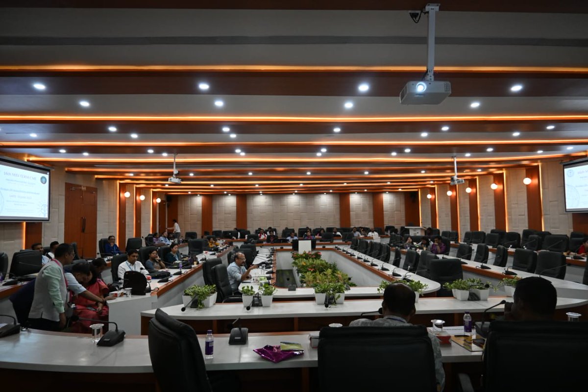 DMCHdiphu's tweet photo. Glimpses of 16 th Mid term CME of Indian Psychiatric Society, Assam State Branch was organised by Deptt of Psychiatry DMCH Diphu, on 10th June on the theme " Psychiatry- Physicians interface :bridging the gap"
@keshab_mahanta 
@PomiBaruah https://t.co/RvyvfPWe49