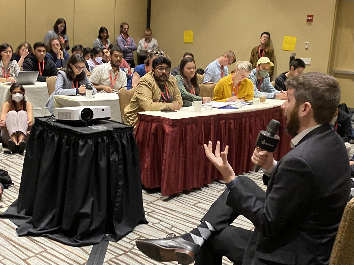 the most powerful thing an academic can do in AI policy right now? 
write a literature review that distills academic work on key problems. publish them in places like <a href="/techpolicypress/">Tech Policy Press</a> where policy practitioners can find it — <a href="/AlexCEngler/">Alex Engler</a> in a session on language models #facct2023