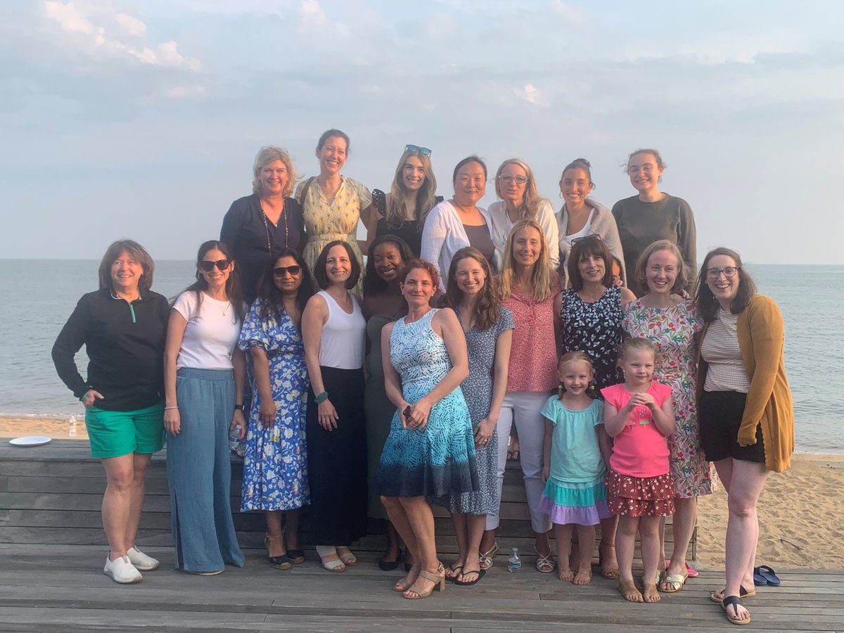 Beach party to celebrate of Yale NPM graduating fellows, Amanda Ocran and Leslie Harris. Despite starting fellowship in the chaos of 2020, they have excelled as educators, researchers, clinicians! @YalePediatrics