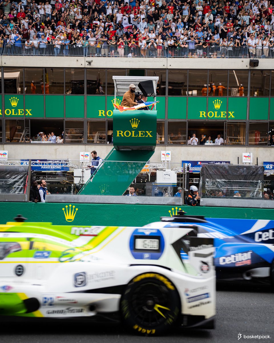 pacofoot's tweet image. // @KingJames x @24hoursoflemans 😳🇺🇸🇫🇷🏁🏀👑🏎️🔥//

#lebronjames #kingjames #24hdumans #24h #nba #lebron #chosenone #lemans #24hlemans #kidfromakron #rolex