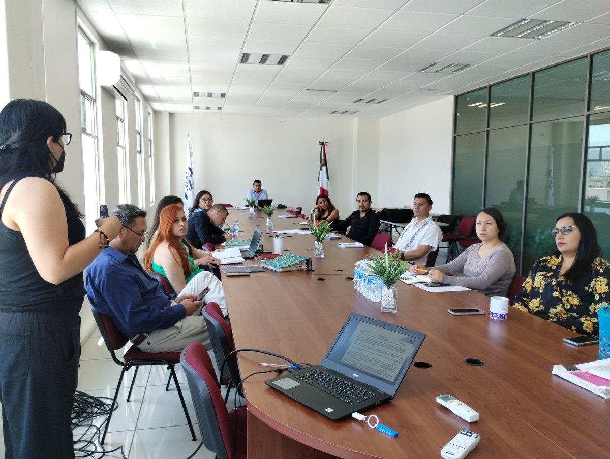 itaih_hidalgo's tweet photo. La Dirección de Transparencia y  Verificación del @itaih_hidalgo capacitó a las personas servidoras públicas del Instituto que pertenecen a las áreas generadoras en materia de verificación de obligaciones y carga de información #PorUnHidalgoTransparente https://t.co/7jS6va73pl