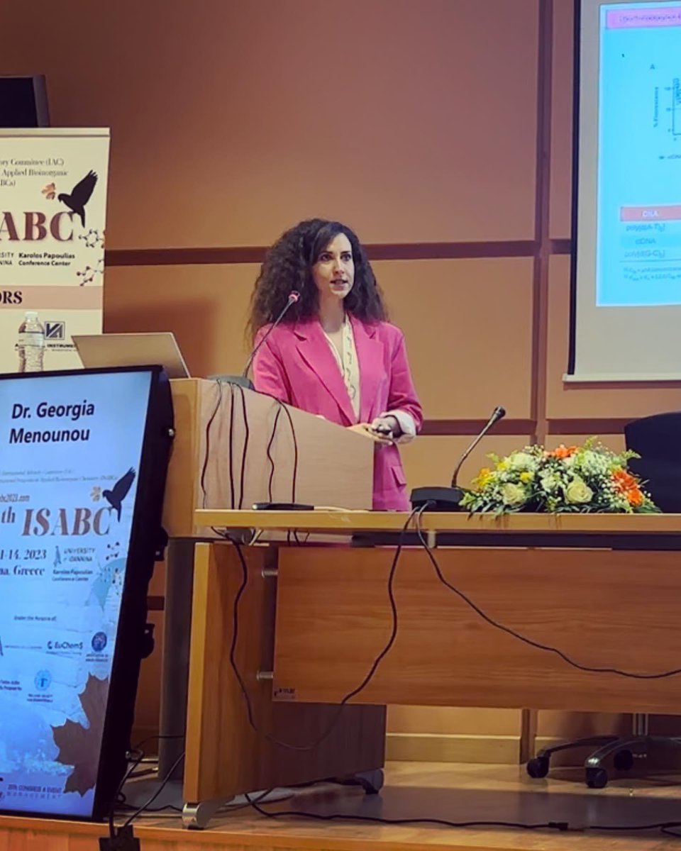 Georgia Menounou (@georgiamenounou) on Twitter photo Delighted to present my work at the 16th International Symposium on Applied Bioinorganic Chemistry 🧬 👩🏼🔬 Deeply grateful to Prof <a href="/andrew_kellett/">Andrew Kellett</a> for his guidance and support Delighted to present my work at the 16th International Symposium on Applied Bioinorganic Chemistry 🧬 👩🏼🔬 Deeply grateful to Prof <a href="/andrew_kellett/">Andrew Kellett</a> for his guidance and support
