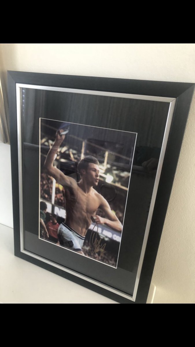 since1878couk's tweet photo. Few good bargains this week - @everton 

Big Dunc -

These are all approx 16x12 inches, all signed and framed at £30 including local delivery (in Liverpool)

Courier charge is £10 on those that need it. 

Any other requests just inbox 🍺 https://t.co/wsvPT7Edf5