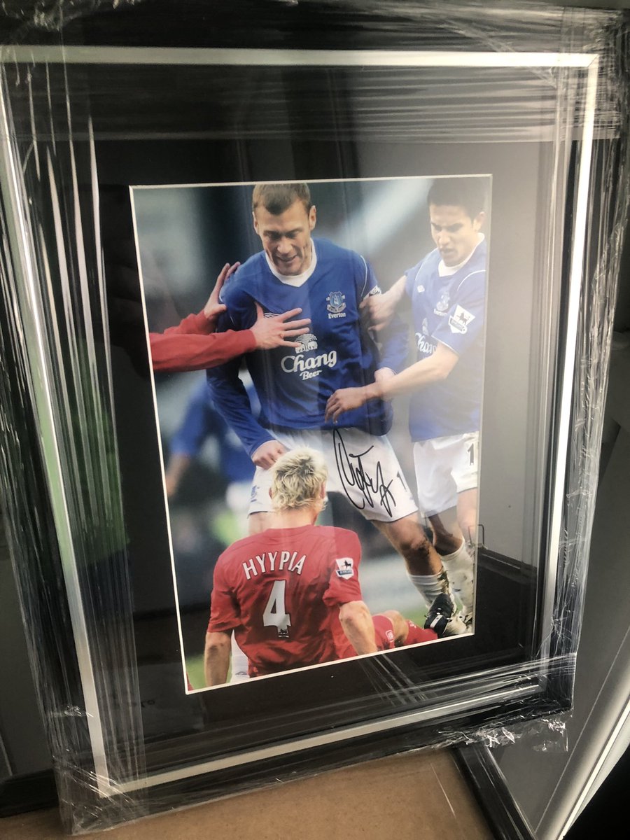 since1878couk's tweet photo. Few good bargains this week - @everton 

Big Dunc -

These are all approx 16x12 inches, all signed and framed at £30 including local delivery (in Liverpool)

Courier charge is £10 on those that need it. 

Any other requests just inbox 🍺 https://t.co/wsvPT7Edf5