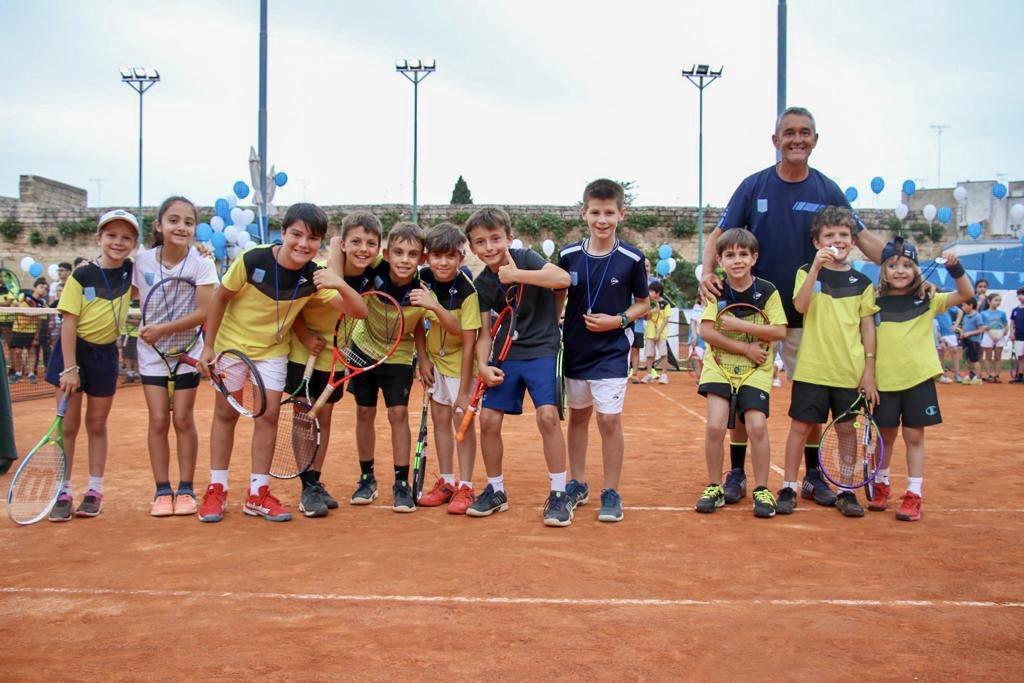 Momenti della cerimonia di premiazione dell’anno 2023.
#Tennis #Lecce #CTLecce #CTLecceLife #CTLeccePeople #TennisLife #ScuolaTennis #TennisSchool #TennisPlayer #LecceTennis #SalentoTennis #TennisAddict #TennisPassion #TennisFun