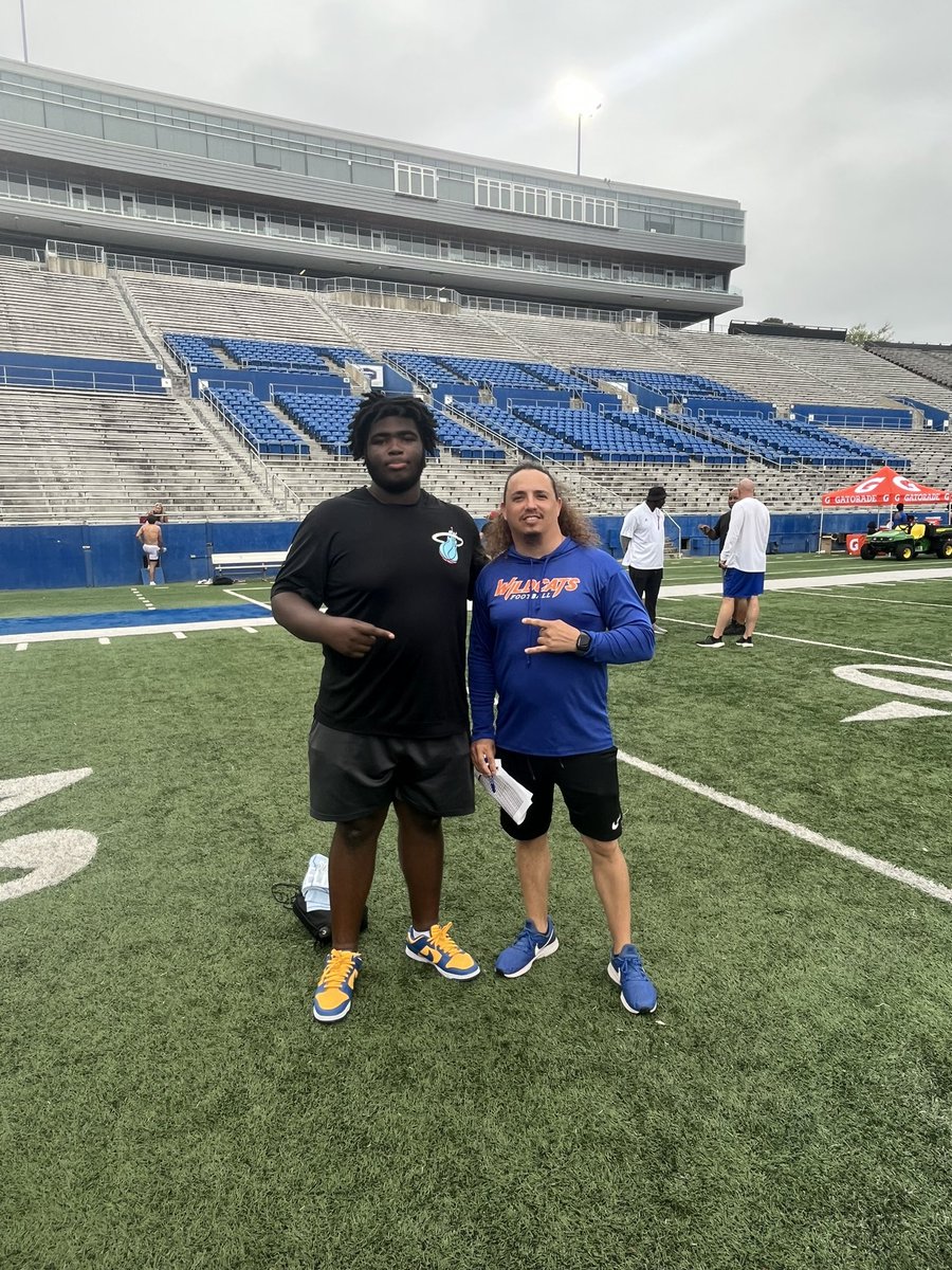 LCU offered!🙏🏾 #AGTG <a href="/coachyearg/">Chris Yeargin</a> <a href="/CoachReger/">Drew Reger</a> <a href="/CoachSloan96/">Johnnie Sloan</a> <a href="/CreekFootball1/">Coconut Creek FB</a> <a href="/JCoop_Agent/">James Cooper</a> <a href="/JerryRecruiting/">Rising Stars</a> <a href="/larryblustein/">Blustein Recruiting</a>