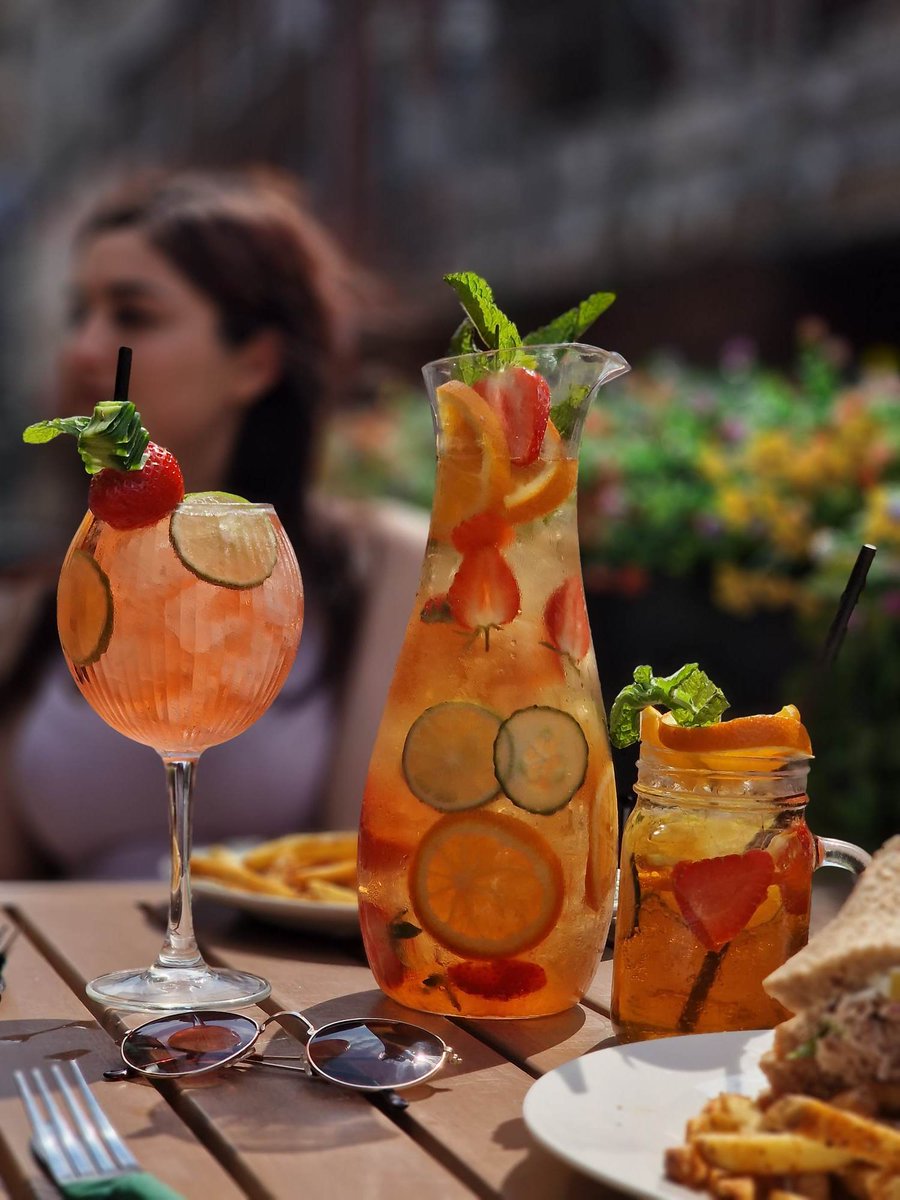 TipsyTeapotBar's tweet image. #MondayMood @Pimms #pimmsoclock #tipsyteapot #kingslynn