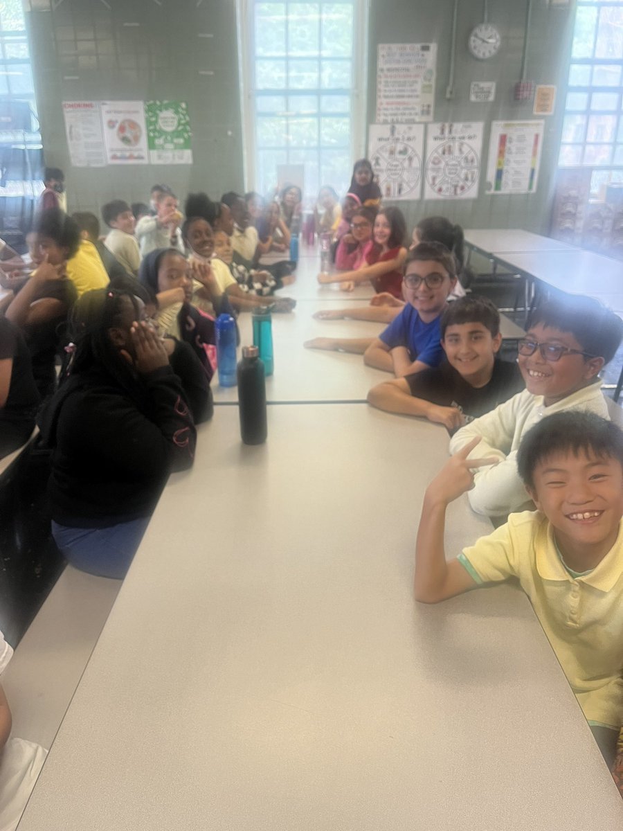 PS165Queens's tweet photo. Monitor party π https://t.co/WPFeTvgpGq