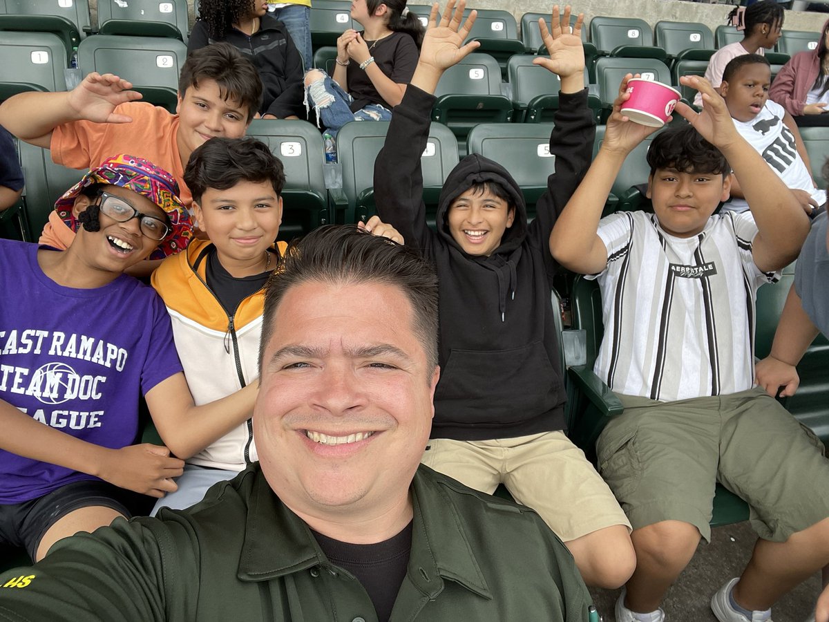 Ramapo_PD's tweet photo. Exciting times at Town of Ramapo Parks &amp; Recreation’s Clover Stadium as students from all over the county unite with our community policing, D.A.R.E., and school resource officers for an unforgettable boulders game! 🏟️🙌 #CommunityPolicing #DareProgram #SchoolResourceOfficer https://t.co/u5fZPEq343