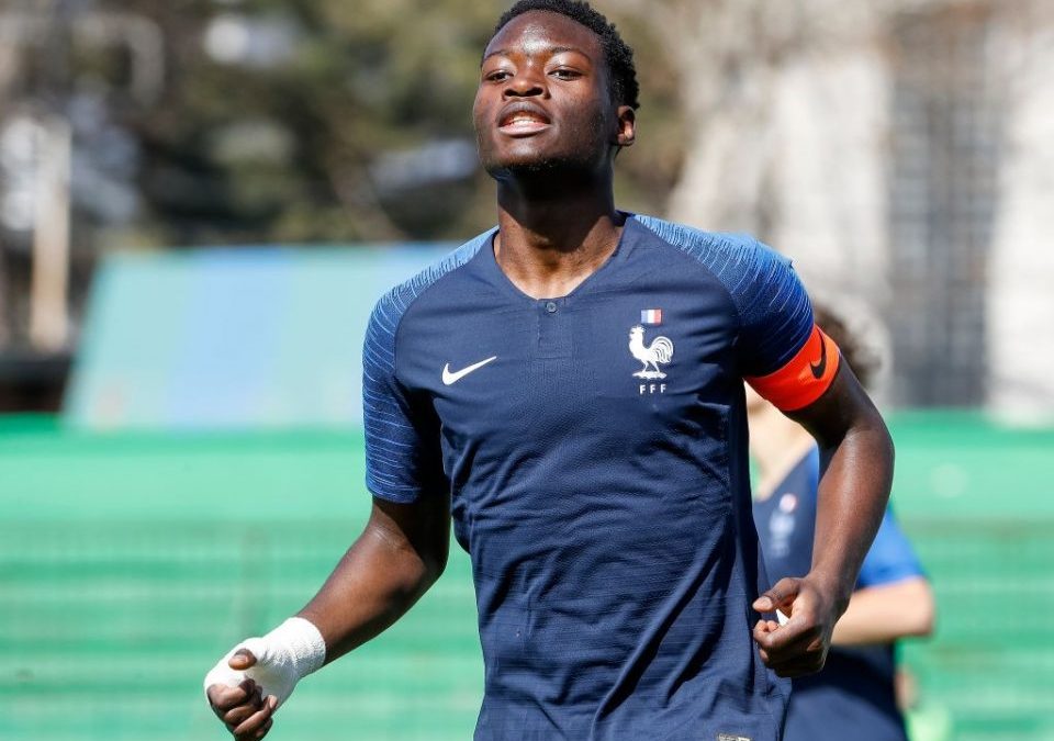 FIFAPSG24's tweet photo. LUCIEN AGOUME se va CEDIDO al TOULOUSE FC. Sin opción de compra. https://t.co/NPakkA2NAo