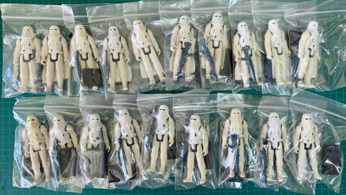 HeroesToys's tweet photo. My vintage #EmpireStrikesback Kenner Snowtrooper army is looking kinda weak at 19 though. I dislike odd numbers in #armybuilding #snowtroopers #kenner https://t.co/f3iAsO7rRE