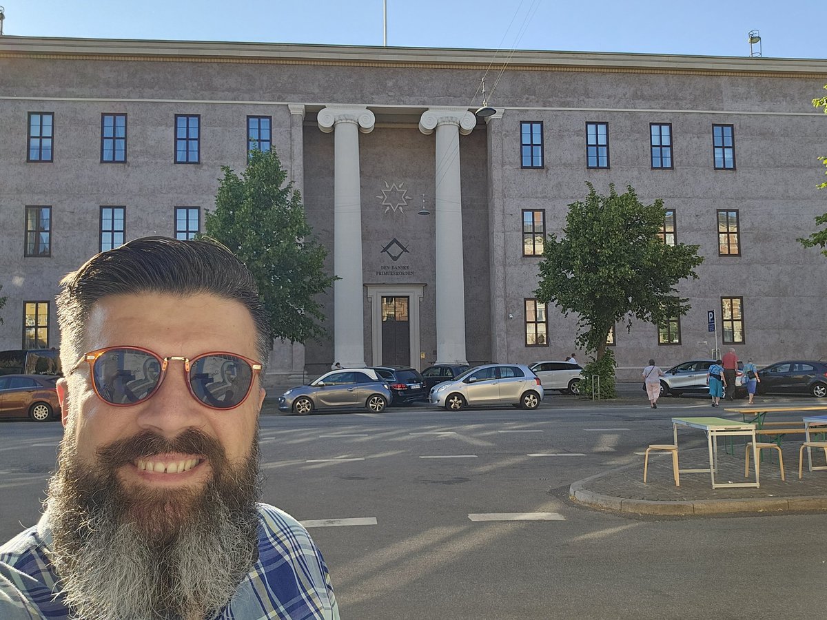 MasonicMap's tweet photo. It's not on the map yet, but worth a visit while in the city! #GrandLodgeofDenmark #masonicmap #Freemasons #copenhagen #Denmark https://t.co/4itHiKfFtp