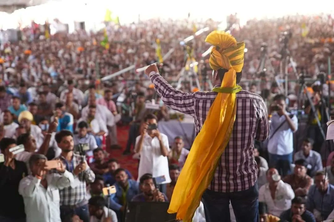 RLPINDIAorg's tweet photo. आज नागौर जिले के रियां बड़ी उपखंड में @RLPINDIAorg सुप्रीमों व नागौर सांसद श्री @hanumanbeniwal जी के नेतृत्व में बजरी माफिया के खिलाफ हल्ला बोल कार्यक्रम में स्थानीय लोगो का इतनी बड़ी संख्या में अपना आशिर्वाद और अपनत्व देने के लिए आत्मीय नमन 🙏

#HanumanBeniwal #HallaBol #RLP https://t.co/qX6D0sVJsQ