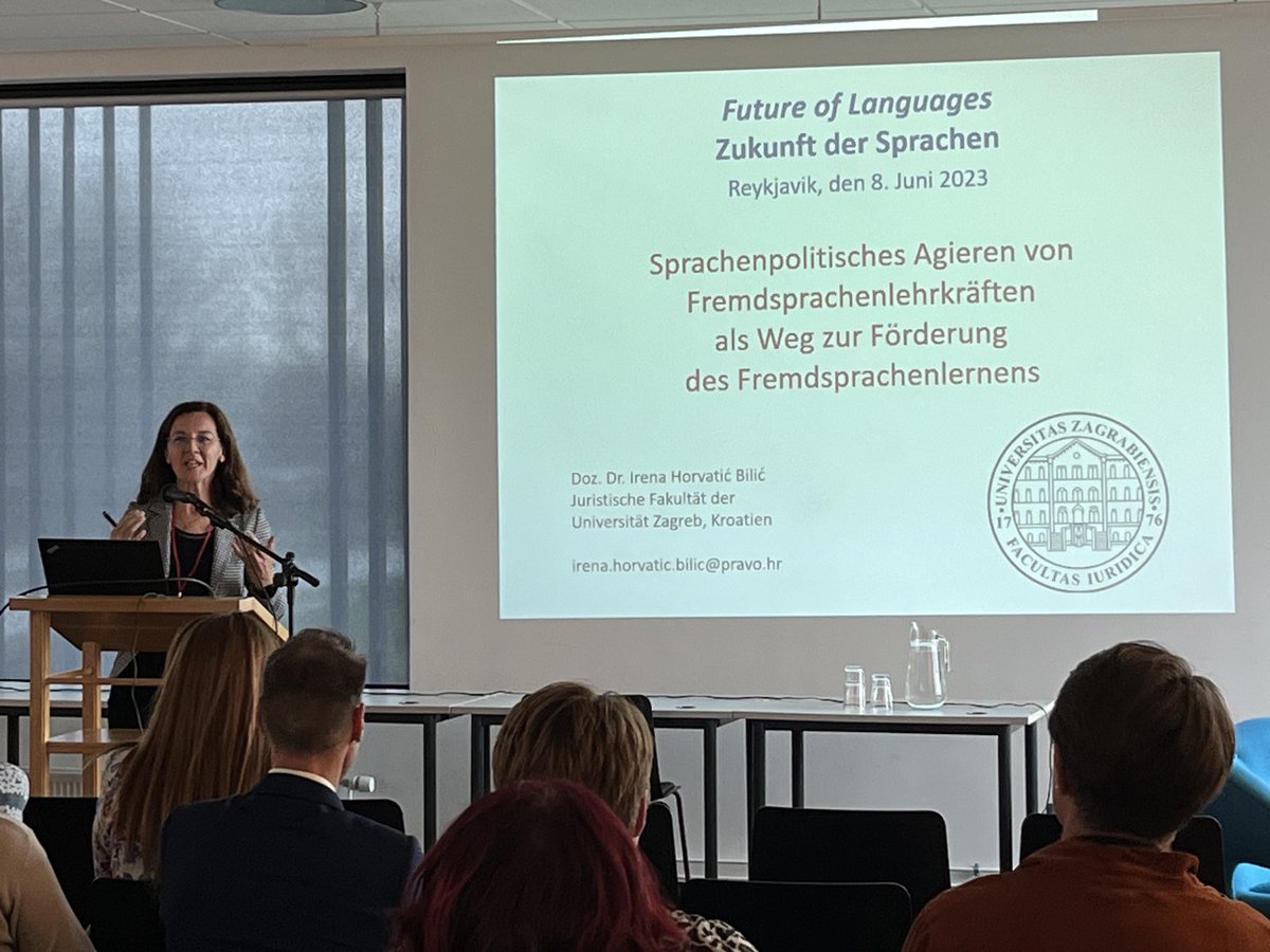 FIPLV's tweet photo. Eine wichtige Frage, wie Fremdsprachenlehrkräfte sprachpolitisch agieren können. Vielen Dank, Irena Horvatić Bilić aus Kroatien. #FIPLV #NBR Region #FutureLanguages2023 #Reykjavik #IDV Sektion https://t.co/8mvnQcjq8j