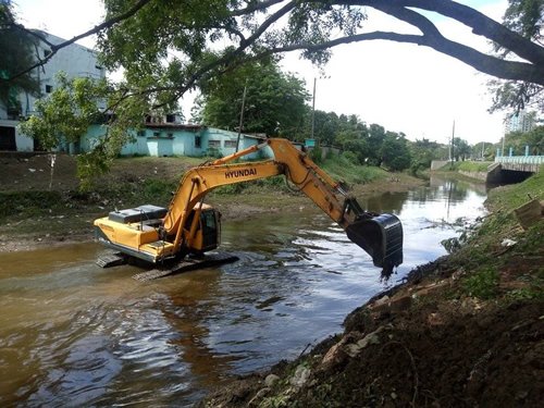 emisoranuevitas's tweet photo. La provincia agramontina🇨🇺 implementa las acciones de recuperación tras las afectaciones ocasionadas por intensas lluvias🌧, aunque las autoridades insisten en mantener la prevención y percepción de riesgo.
Detalles👇
https://t.co/gZ4ii2PkfW https://t.co/EGoDKfAAN7
