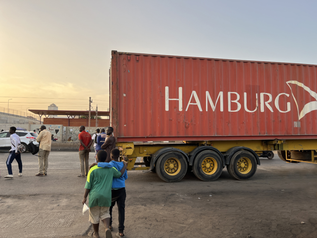 KISDonline's tweet photo. 1/4
“Colliding Circulations” is an exhibition on Dakar’s mobilities between global connections and local displacements by Mamadou Diol and Leity Kane from Kaddu Yaraax, curated by Simon Meienberg. https://t.co/F36C6d7JYf