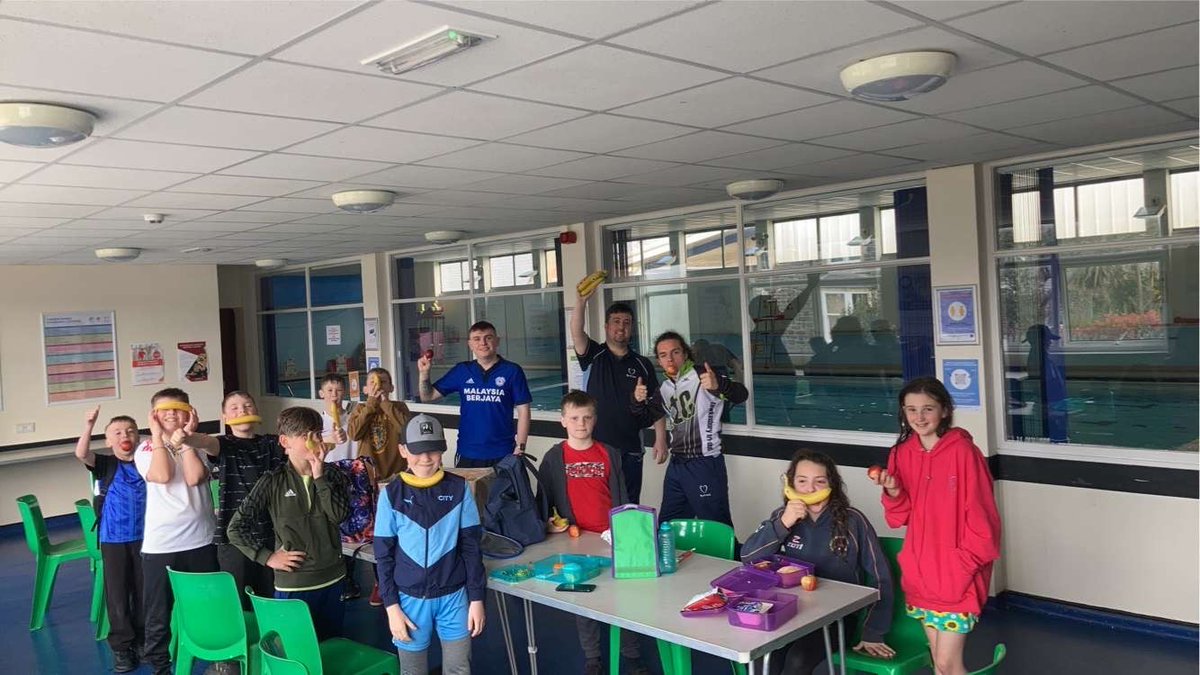 BywnIachCymru's tweet photo. Rydym yn ddiolchgar i co-op Tywyn am eu cefnogaeth yn Byw’n Iach Bro Dysynni, yn arbennig am eu haelioni yn ystod gweithgareddau plant

We thank co-op Tywyn for their constant support at Byw'n Iach Bro Dysynni and their generosity during kids' activities
@Stephbrazier79 @coopuk https://t.co/X11ByPM553