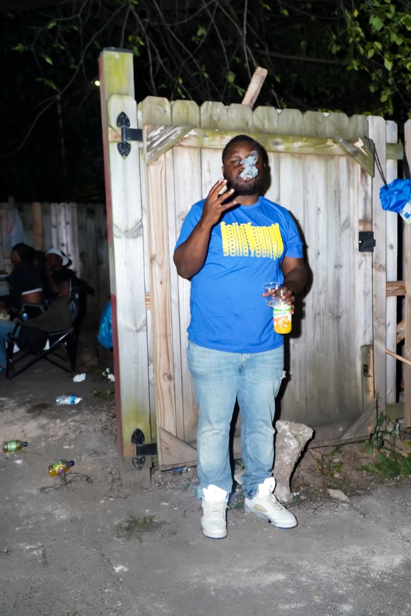 RipTay4_'s tweet photo. Welcome To The Golden Mile ❗️ #FreeTheGuys🔓 #LongLiveMyLovedOnes 💔🕊️ https://t.co/RuK1FVFnbh