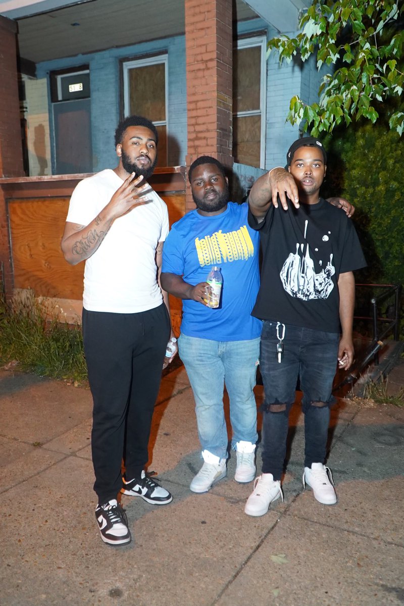 RipTay4_'s tweet photo. Welcome To The Golden Mile ❗️ #FreeTheGuys🔓 #LongLiveMyLovedOnes 💔🕊️ https://t.co/RuK1FVFnbh