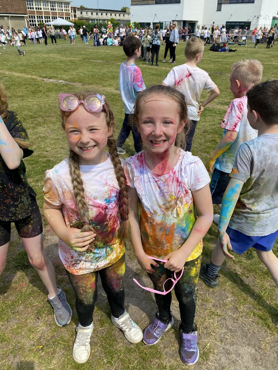 P3 and P4 tweet media