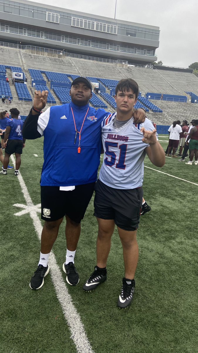 Amazing experience at @LATechFB!! #EverLoyalBe 
@StratfordFB1 @bmecamps @SCumbie_LaTech @coachscottparr8 @JBrown_LATech @CoachNate_Young @TyBarret @anthonyajmauro