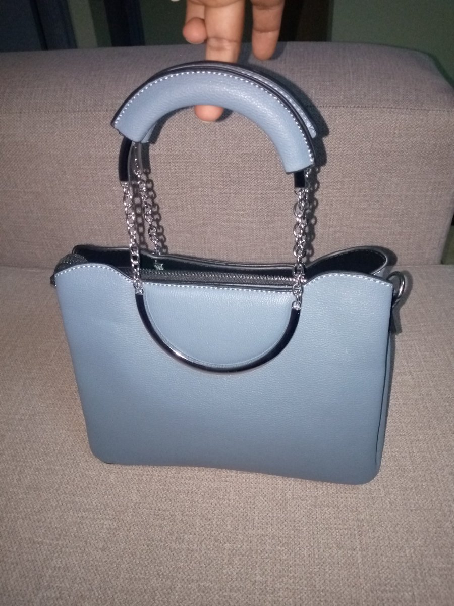 mercieshams's tweet photo. K's Handbags brings you the best at kshs. 1800
0113815985
#entrepreneurs #SmallBusiness #sme https://t.co/bxL6kZBXJF