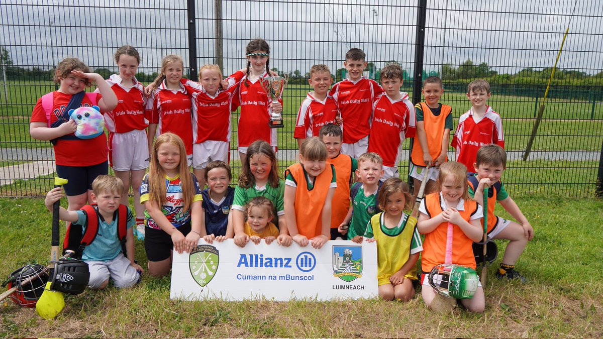 Brilliant time at the Small Schools Blitz in Knocklong today. Thanks to  <a href="/GlenbrohaneN/">Glenbrohane NS</a> <a href="/knockadea/">Knockadea National School</a>, Cahernane NS and to Lisa for organising the event. <a href="/LimerickGAAzine/">Green & White Publications</a> <a href="/cnambnaisiunta/">Cumann na mBunscol</a> <a href="/AllianzIreland/">Allianz Ireland</a>