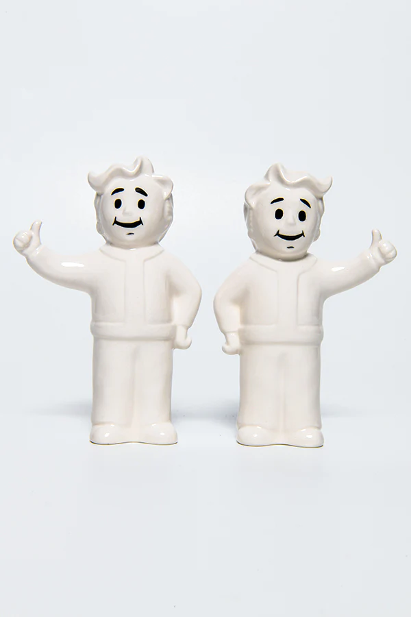 vault boys ive seen on Twitter "vault boy salt and pepper shakers oh