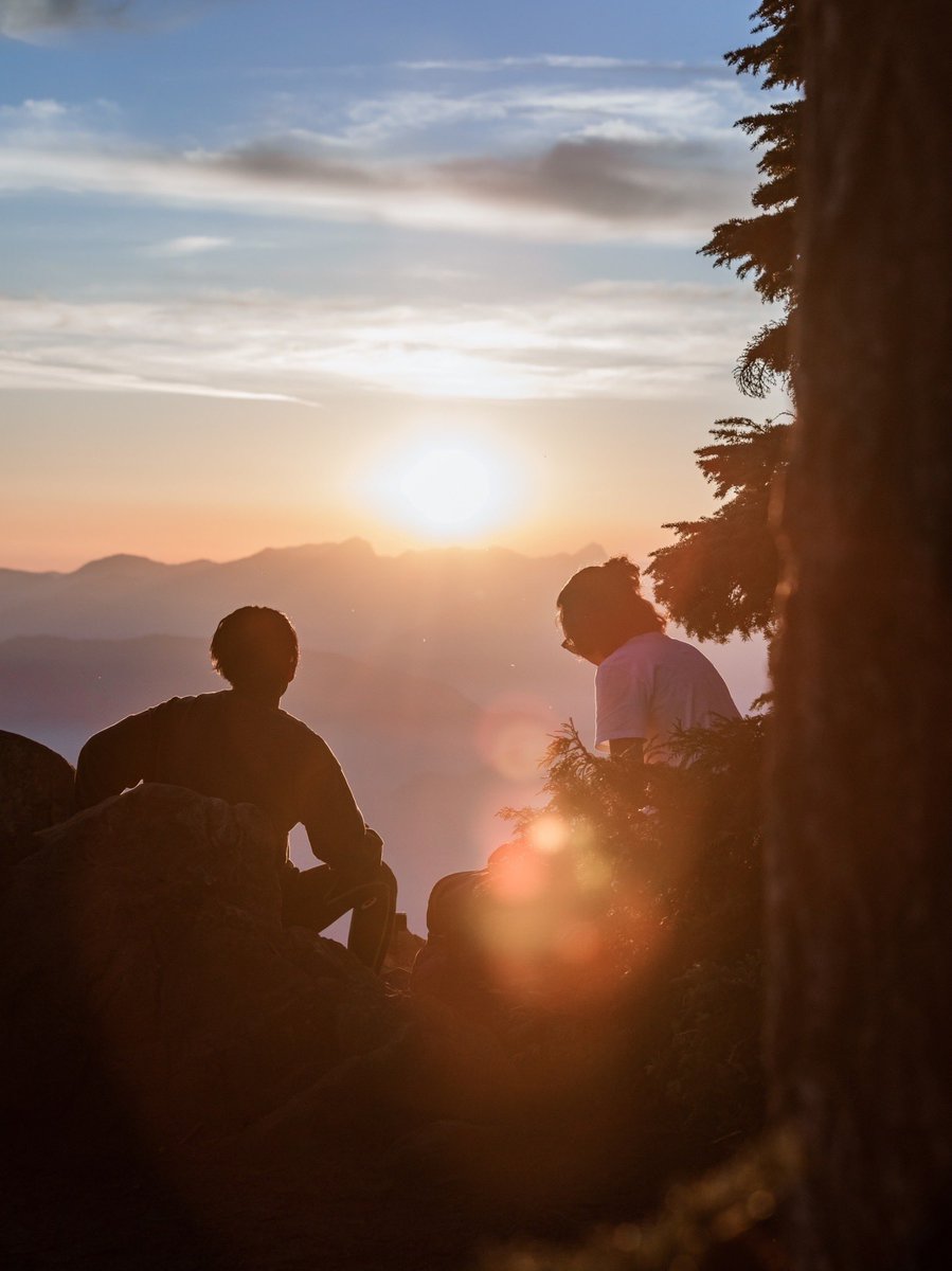 le_pereza's tweet photo. 平日の夕方からSt Marks Summit にサンセットを見に行ってきました！
一日中座り仕事の後に往復5時間前後のハイキングを楽しめる日照時間の長さに感謝です⛰️ https://t.co/9PZwi8z3ko