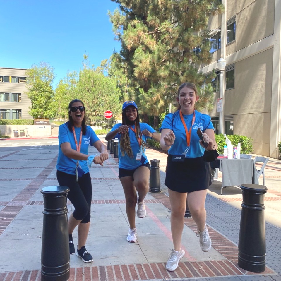 SummerDiscovery's tweet image. We can&apos;t wait to welcome you on campus! Expedited enrollment is now available -- if you haven&apos;t made plans this summer, apply today: bit.ly/4000VTw

#PreCollegePrograms #PreCollege #SummerDiscovery