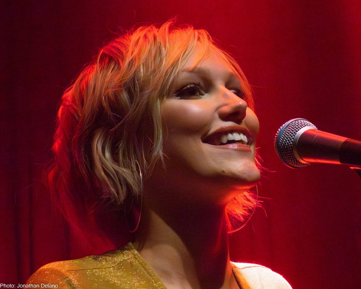 Some pics from Saturday night's <a href="/GraceVanderWaal/">Grace VanderWaal</a> amazing show at Brooklyn's Sleepwalk #sleepwalkNY. Was so great to see her perform in such a small &amp; intimate venue. Photos: <a href="/photogjon/">Jonathan Delano</a>