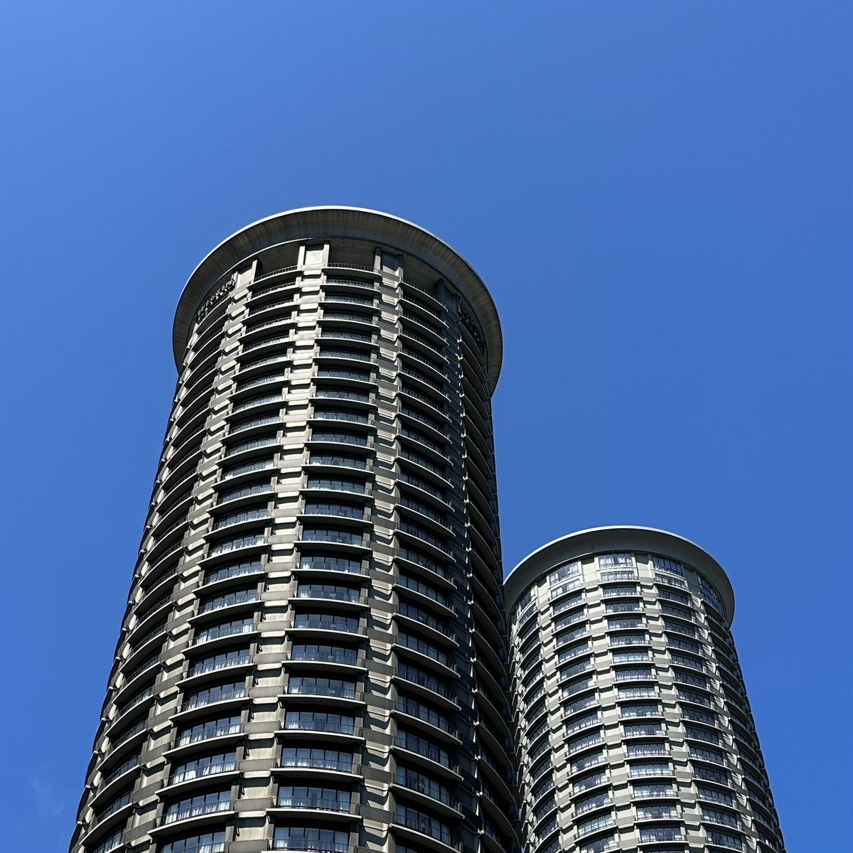 Taricco's tweet photo. #LookUp #LookUpSeattle https://t.co/5D5UViq4h2
