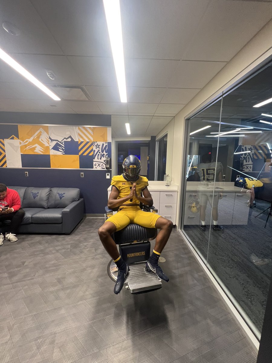 Excited to be @WVU Football! @NealBrown_WVU @CoachSeanReagan @Coach__Lal @larryblustein @TheCribSouthFLA @Dwight_XOS @PrepRedzoneFL @JerryRecruiting @ErikRichardsUSA @NP_Florida @clintbrew247 @Andrew_Ivins @On3sports @Rivals