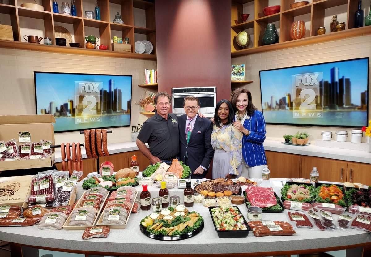 Lori Pinson Fox 2 (@loripinsonfox2) on Twitter photo In the kitchen with @countrysmokehouse for some tasty Father's Day gift ideas! #yum #fox2weekend <a href="/FOX2News/">FOX 2 Detroit</a> In the kitchen with @countrysmokehouse for some tasty Father's Day gift ideas! #yum #fox2weekend <a href="/FOX2News/">FOX 2 Detroit</a>