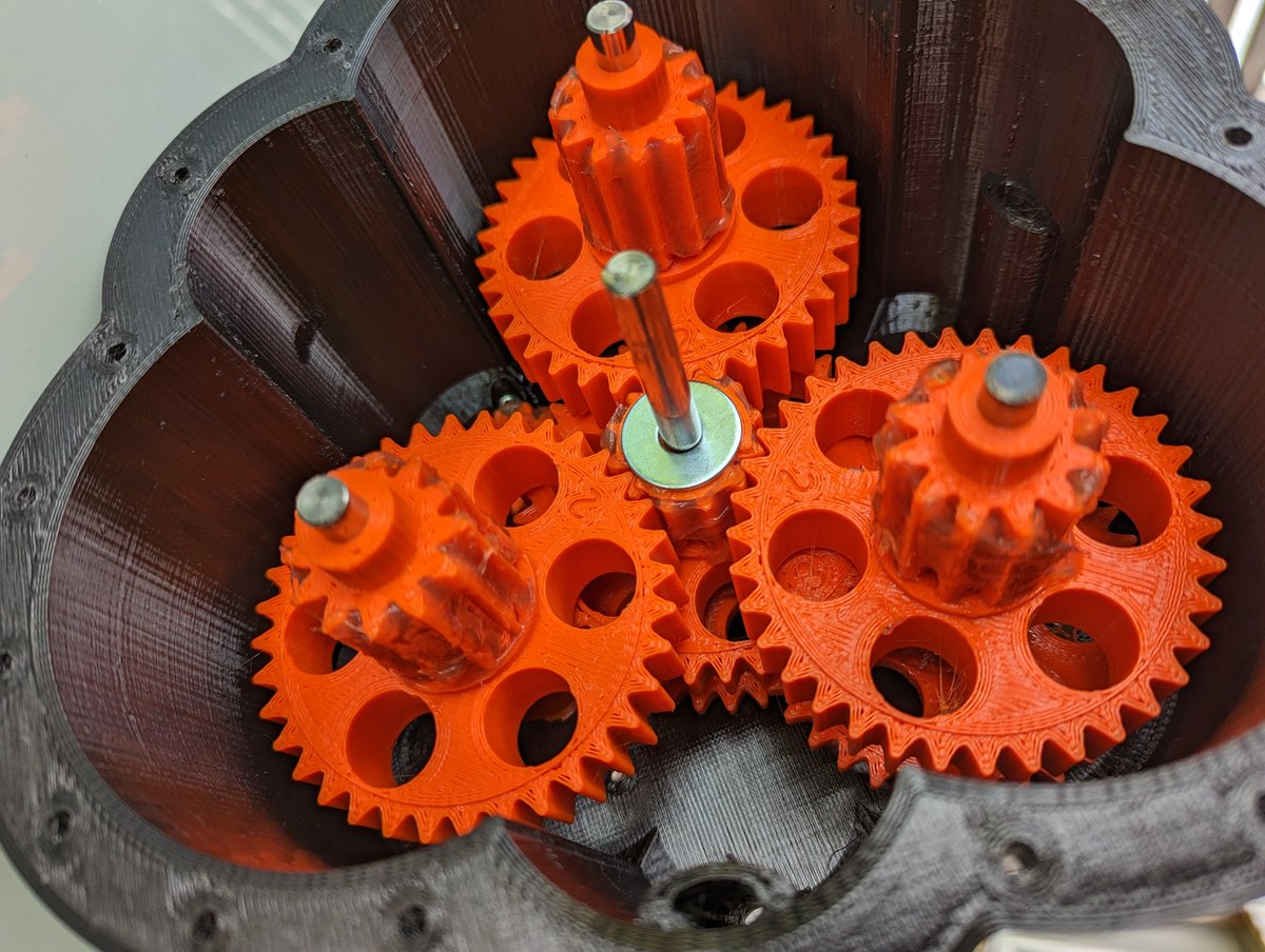 RemoteQTH's tweet image. New assembly manual for 3D printed rotator is complete remoteqth.com/w/doku.php?id=…
+ source updated with a MS size github.com/ok1hra/Paramet…
73!
#hamradio #3dprint @openscad