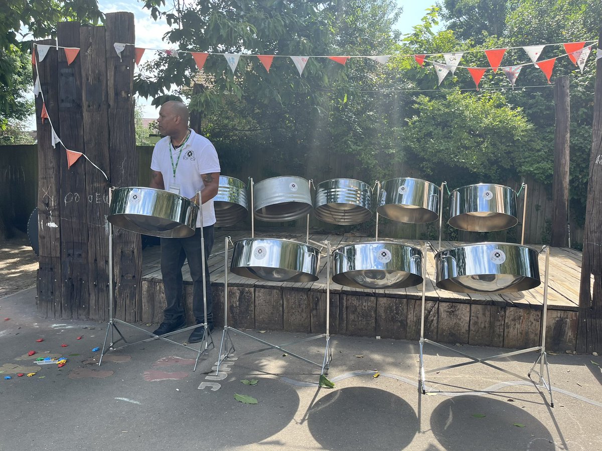 Busy day in Chelmsford today, whole school got to play then listen to a performance to end the day 🎶☀️

#SteelPan #SteelPanWorkshop #SchoolMusic #Chelmsford #Essex #SchoolWorkshop #MusicWorkshop #Music #Caribbean #Culture #Trinidad #TnT #SteelBand