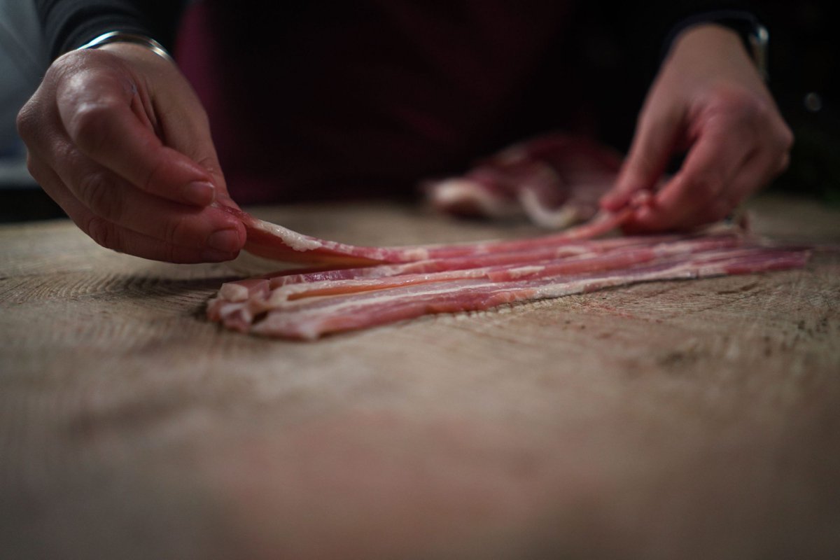 Margaret says... "Family butcher giving pleasant, helpful service. Good range of products. Very popular locally" - ow.ly/FXWr50BbJoS #whitleybay #shoplocal #butchers