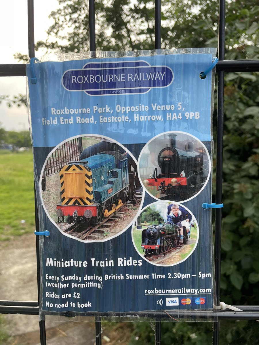 Absolutely delighted to see this promotion of the Roxbourne Miniature Railway on the other side of Harrow on the way to my parents.  

Looks fun!

#TrainLife