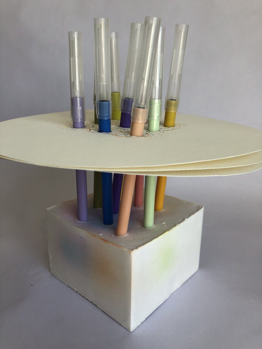 SueBlog1's tweet image. Drawn in II. 2023, 21x20.5x20.5cm. Plaster, paper, felt pens. #ContemporaryArt #ContemporarySculpture
#AbstractSculpture