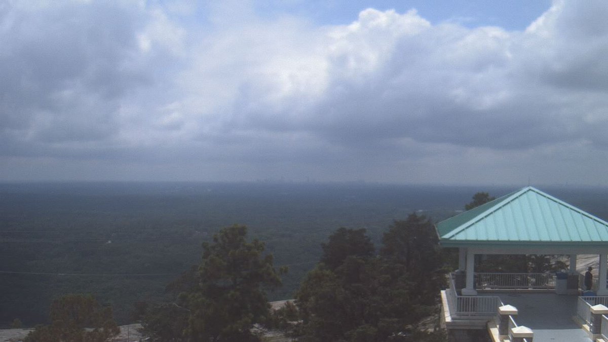 It's 76F in #Atlanta w broken clouds &amp; winds 11.5mph humidity 73% #atl goo.gl/rgRHET