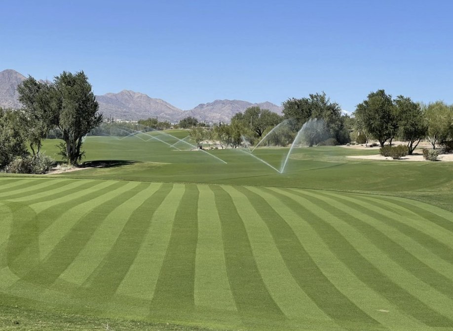 KelvinSlush's tweet photo. We’re going for a hole-in-one and a drink in hand.

Meet @WeKoPa in Scottsdale, Arizona. This award-winning golf facility is complete with two golf courses, fantastic dining, and Frozen Transfusion cocktails… a golfer's dream.

Play. Drink. Repeat. → https://t.co/imh5tZQQrA. https://t.co/GwBJ2sLRDz