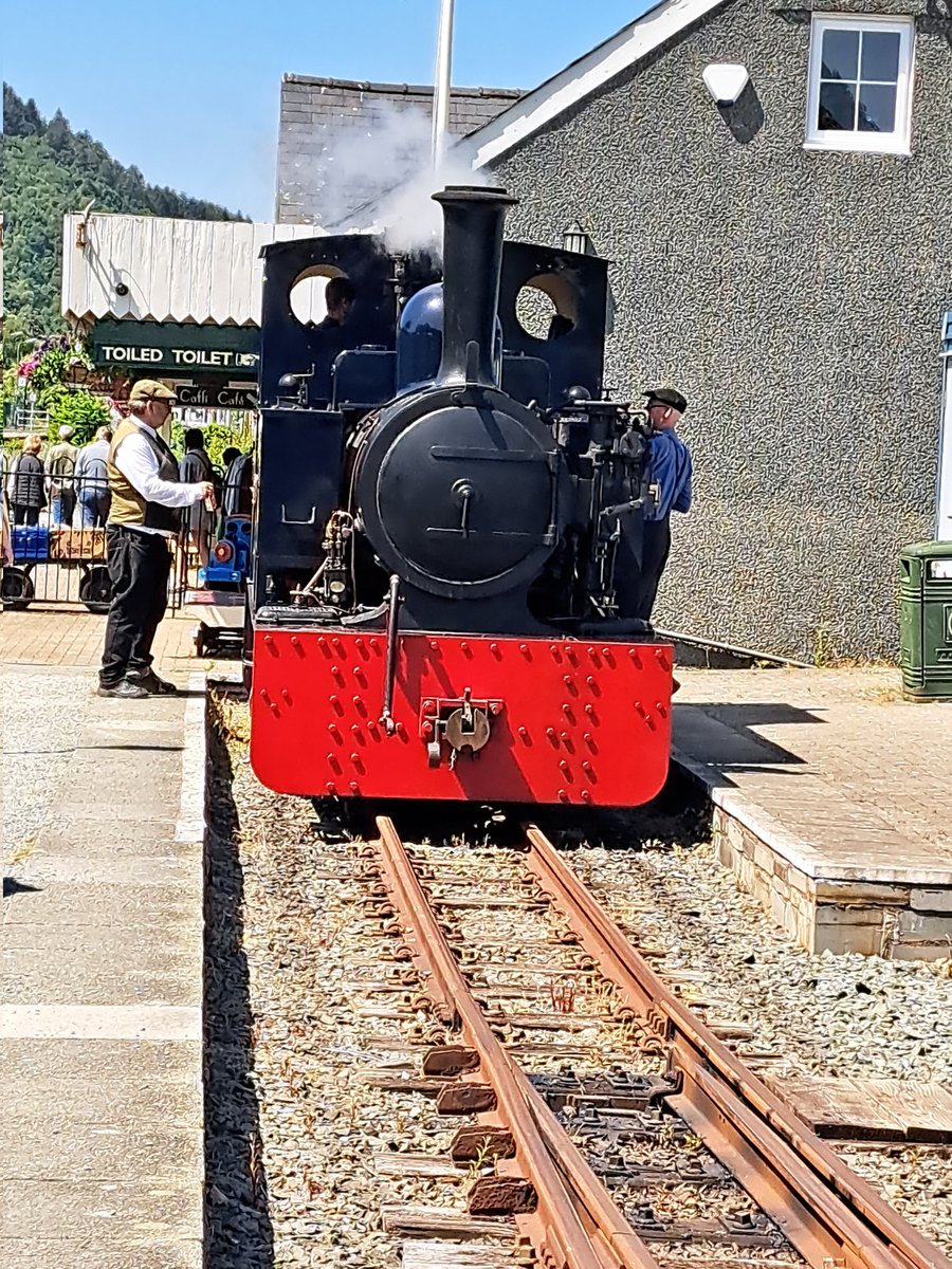 Draiggochtravels (@conwycatereng) on Twitter photo June 23,24&25 2023 #whr100 centenary event on the #whhr #festrail #welshhighlandrailway .
Enjoy a special weekend of narrow gauge railway fun on three lines.
<a href="/NWalesSocial/">#NorthWalesSocial ⬆️🏴🤝</a> <a href="/DPConwyNews/">David Powell</a> <a href="/WelshHighRly/">Welsh Highland Heritage Railway 🏴</a> <a href="/festrail/">Ffestiniog & Welsh Highland Railways</a> <a href="/HeritageRailMag/">Heritage Railway Magazine</a> @whatsoningwynedd
<a href="/TrefPorthmadog/">Porthmadog</a> June 23,24&25 2023 #whr100 centenary event on the #whhr #festrail #welshhighlandrailway .
Enjoy a special weekend of narrow gauge railway fun on three lines.
<a href="/NWalesSocial/">#NorthWalesSocial ⬆️🏴🤝</a> <a href="/DPConwyNews/">David Powell</a> <a href="/WelshHighRly/">Welsh Highland Heritage Railway 🏴</a> <a href="/festrail/">Ffestiniog & Welsh Highland Railways</a> <a href="/HeritageRailMag/">Heritage Railway Magazine</a> @whatsoningwynedd
<a href="/TrefPorthmadog/">Porthmadog</a>