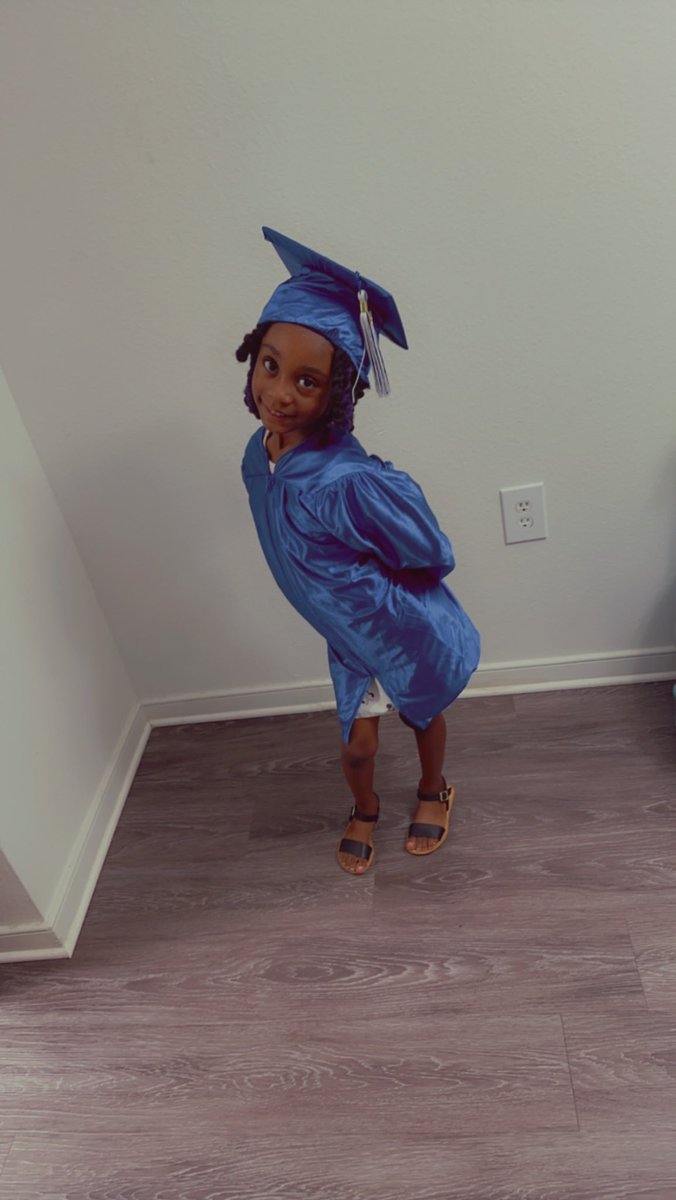 _loveeeekitty's tweet photo. Time literally goes by so fast . My baby is a 1st grader. 🫶🏾🥹 https://t.co/PQsc8gpUVe