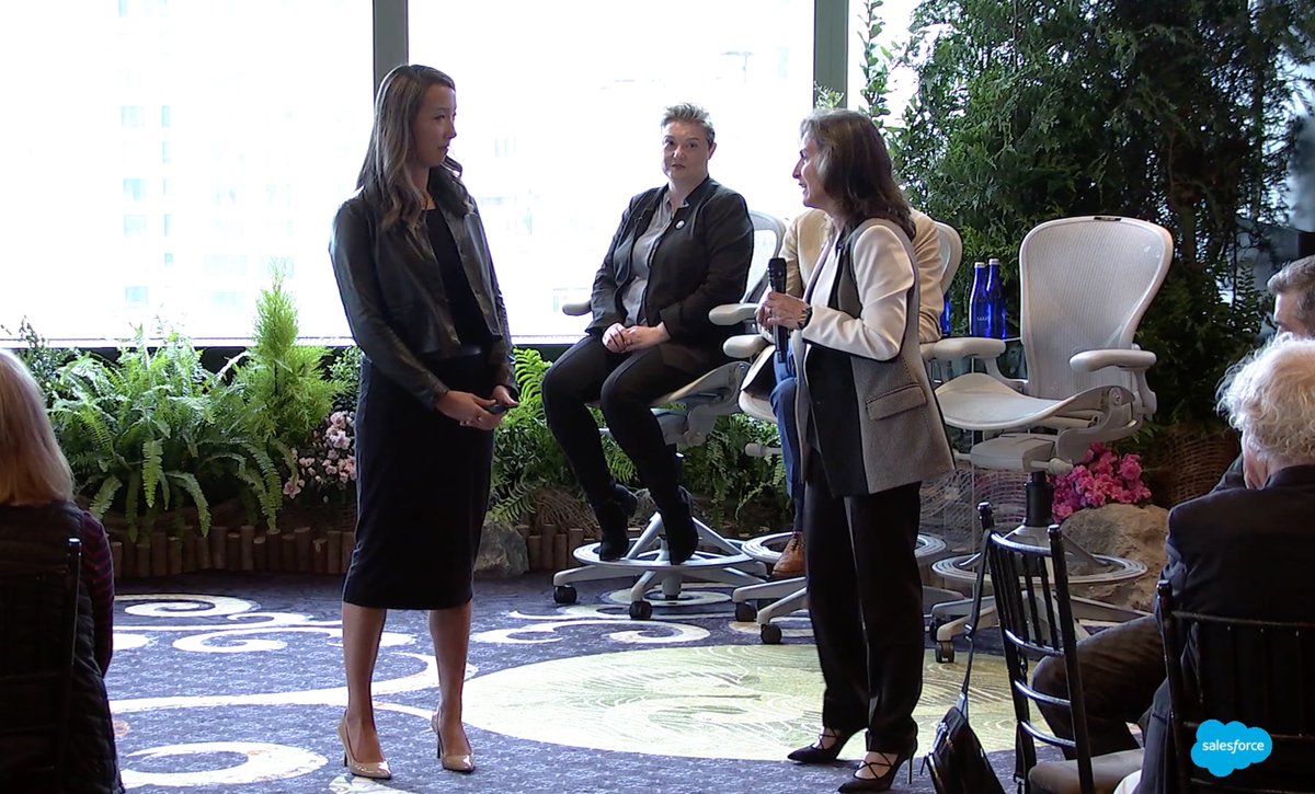 “Einstein GPT means more time to listen and hear the customer vs. searching for information” Shohreh Abedi <a href="/AAACares/">Member Relations</a> talking to <a href="/clarashih/">Clara Shih</a> at #SalesforceAI Day